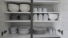 EG-Geschirrschrank