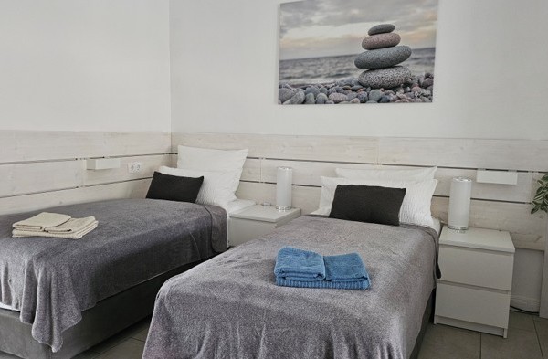 EG-Schlafzimmer-mitte-grau