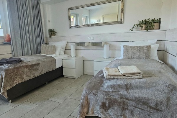 EG-Schlafzimmer-nord-beige