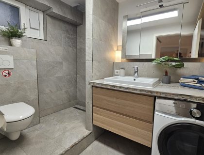 Duschbad inkl. Waschtrockner